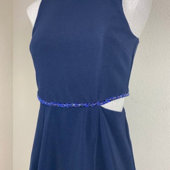 TOPSHOP Side Cutout Dress w/ Beading Waistline - 4 - Picture 4 of 5